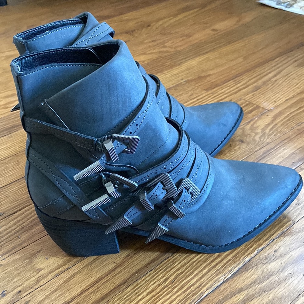Mi.im Charcoal gray leather booties